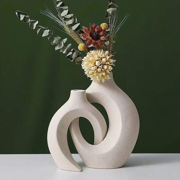 Nordic Ceramic Interlock Vase | Modern Design Vase for Elegant Home Decor